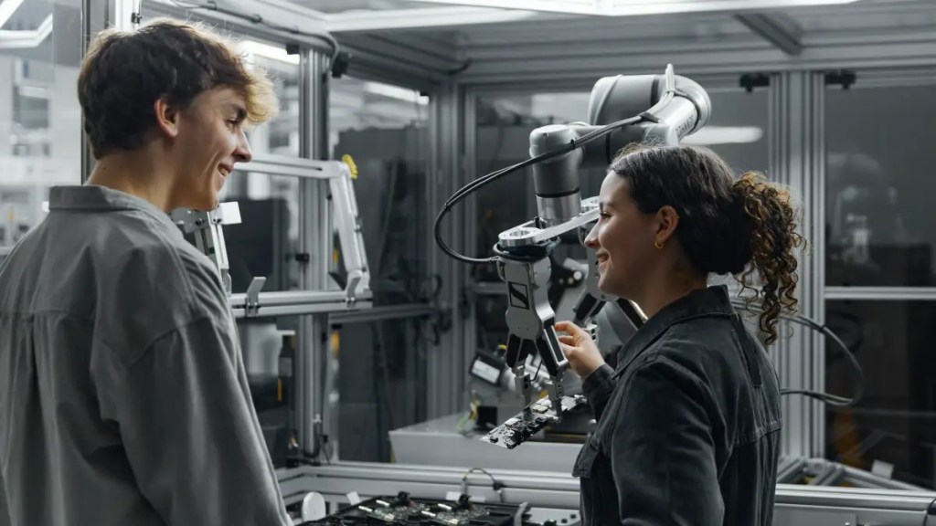 Bisnis Sennheiser Tumbuh Positif di 2023